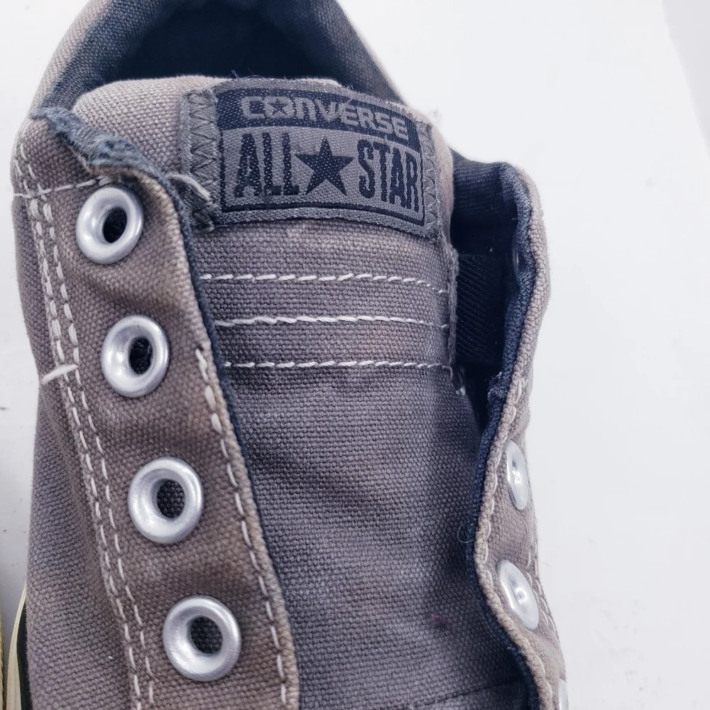 Converse Gray Canvas Low Top Chucks Slip On Shoes Boys Youth Size 2